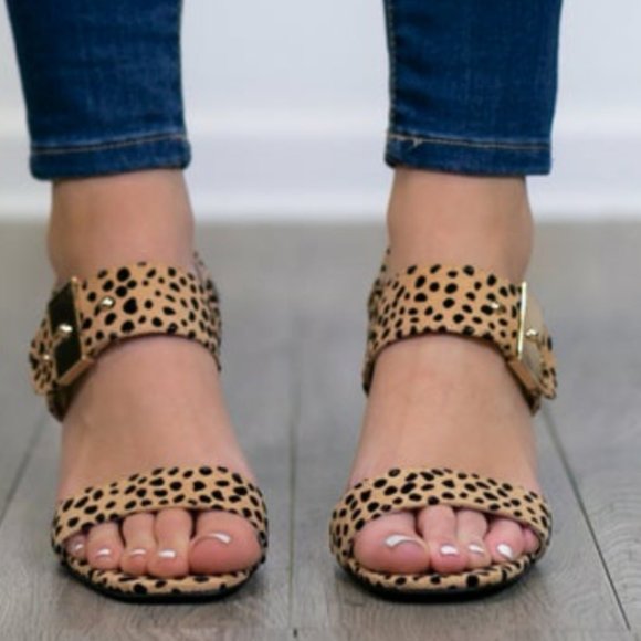 Adorable Cheetah Shoes - Picture 3 of 4